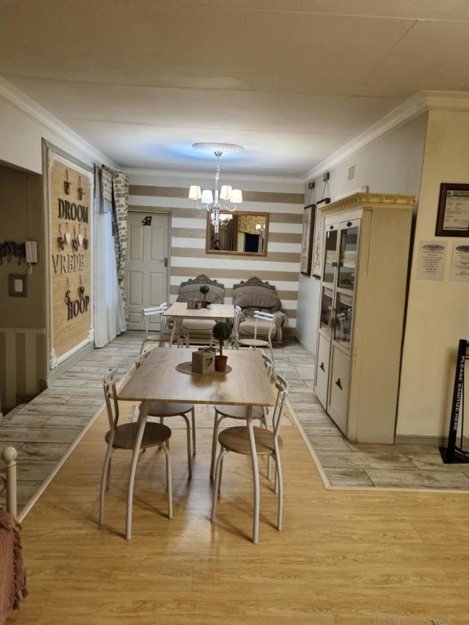 @Home Guest House Zeerust Εξωτερικό φωτογραφία