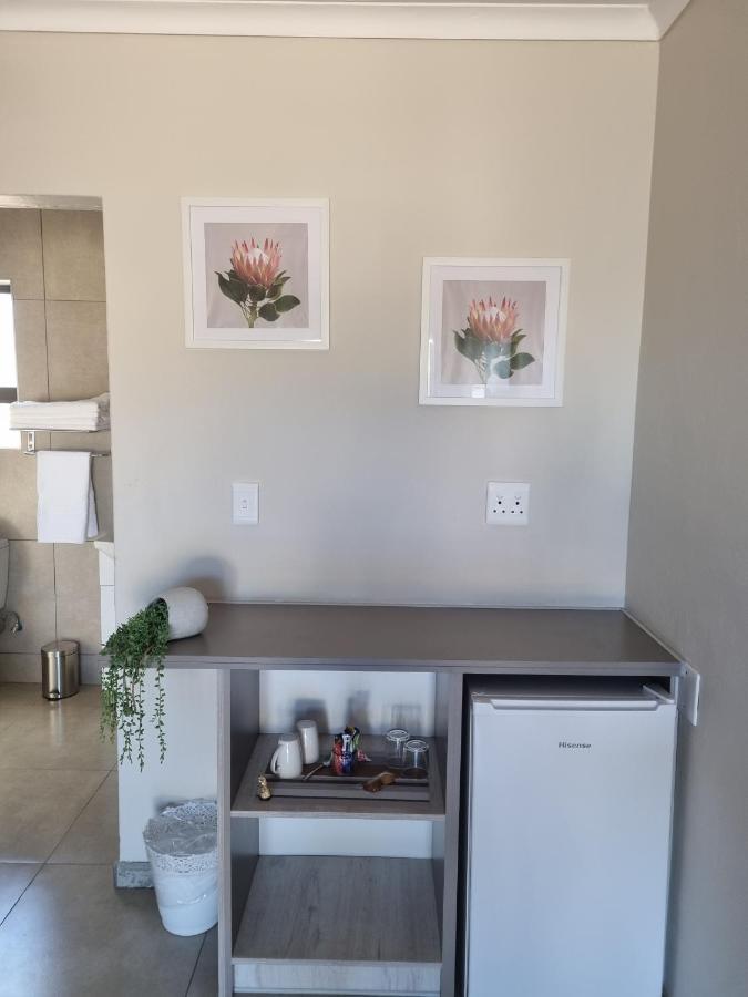 @Home Guest House Zeerust Εξωτερικό φωτογραφία