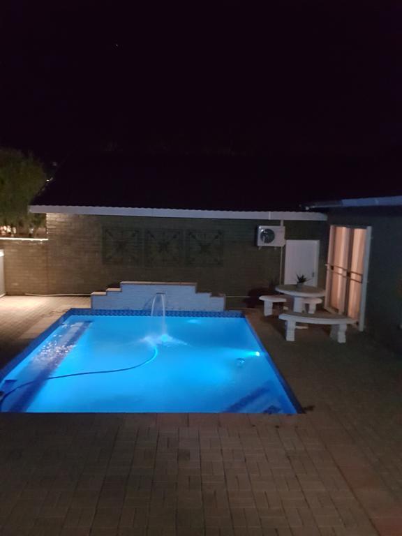 @Home Guest House Zeerust Εξωτερικό φωτογραφία