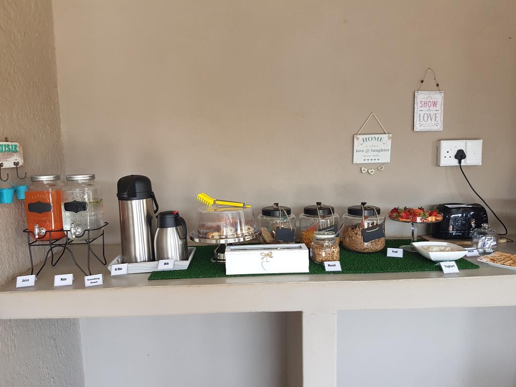 @Home Guest House Zeerust Εξωτερικό φωτογραφία